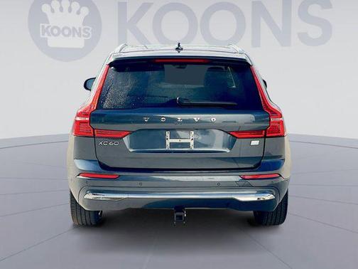 2022 Volvo XC60 Recharge Plug-In Hybrid T8 Inscription