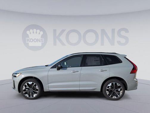 2026 Volvo XC60 B5 Plus