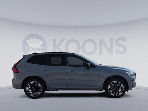 2026 Volvo XC60 B5 Plus