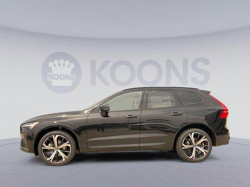 2025 Volvo XC60 B5 Ultra