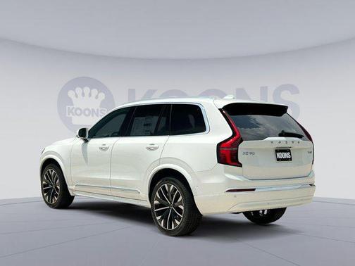 2025 Volvo XC90 B6 Plus 7-Seater