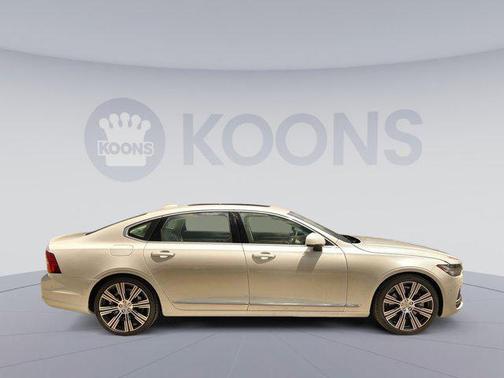 2022 Volvo S90 B6 Inscription