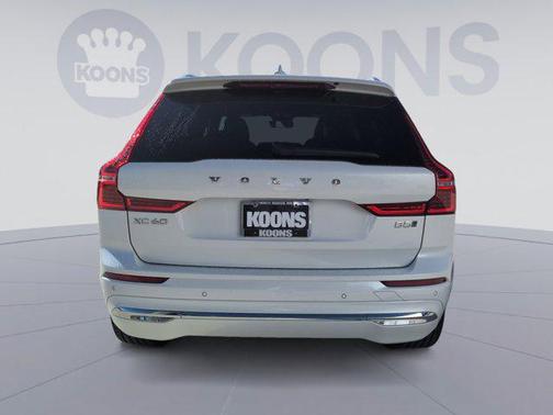 2022 Volvo XC60 B5 Inscription