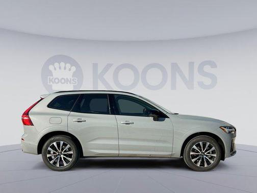 2025 Volvo XC60 B5 Plus