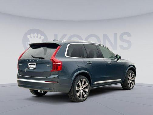 2025 Volvo XC90 B6 Plus 7-Seater