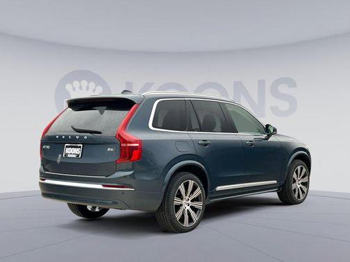 2025 Volvo XC90 B6 Plus 7-Seater