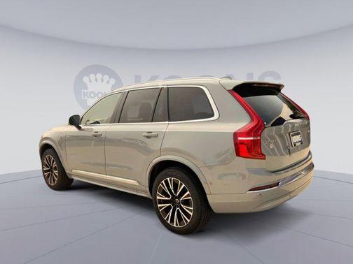 2025 Volvo XC90 Plug-In Hybrid T8 Plus 7-Seater