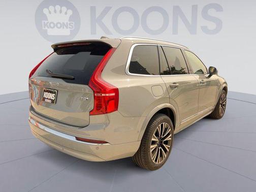 2025 Volvo XC90 Plug-In Hybrid T8 Plus 7-Seater