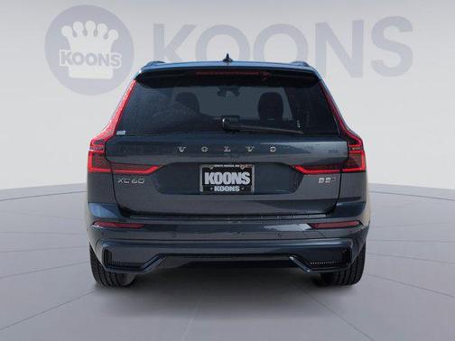 2026 Volvo XC60 B5 Plus