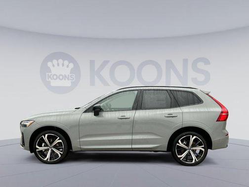 2025 Volvo XC60 B5 Ultra