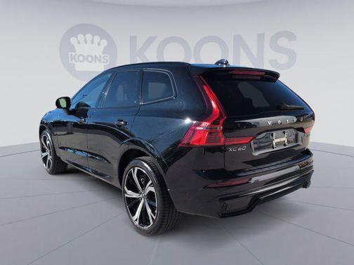 2025 Volvo XC60 B5 Ultra