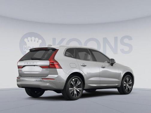 Silver Dawn Metallic 2023 Volvo XC60 B5 Plus Bright Theme