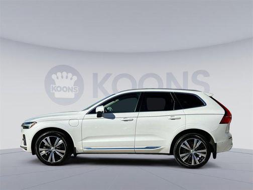 2022 Volvo XC60 Recharge Plug-In Hybrid T8 Inscription