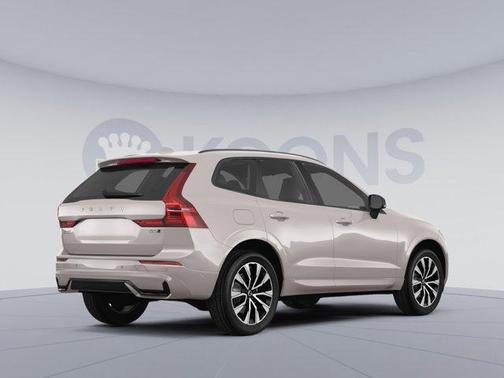 2026 Volvo XC60 B5 Plus