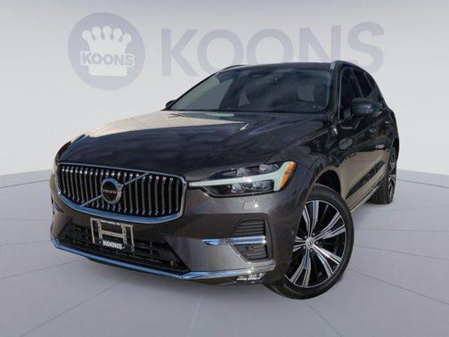 2023 Volvo XC60 B5 Plus Bright Theme