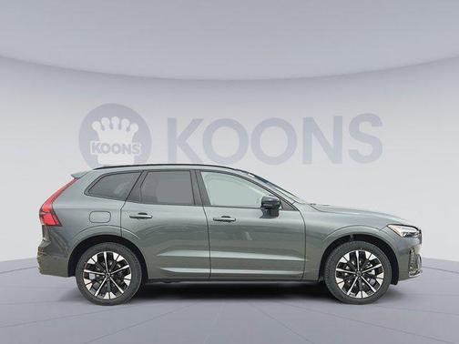 2026 Volvo XC60 B5 Ultra