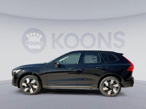 2025 Volvo XC60 Plug-In Hybrid T8 Plus