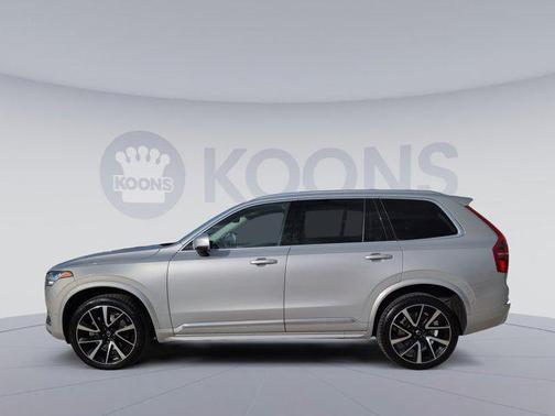 2023 Volvo XC90 B5 Plus