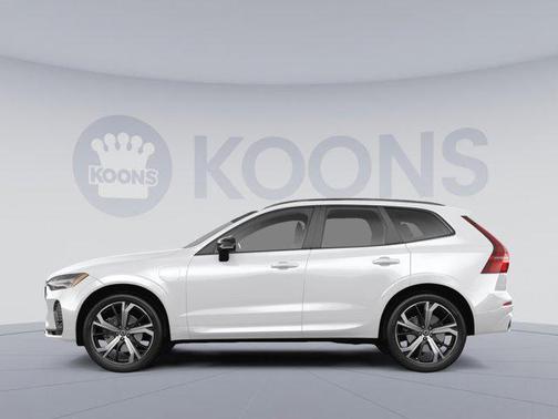 2025 Volvo XC60 Plug-In Hybrid T8 Ultra