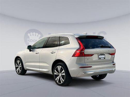 2022 Volvo XC60 Recharge Plug-In Hybrid T8 Inscription
