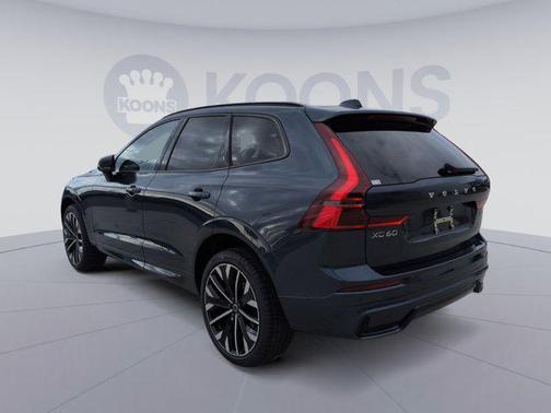 2026 Volvo XC60 B5 Ultra