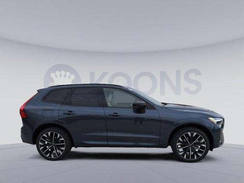 2026 Volvo XC60 B5 Ultra