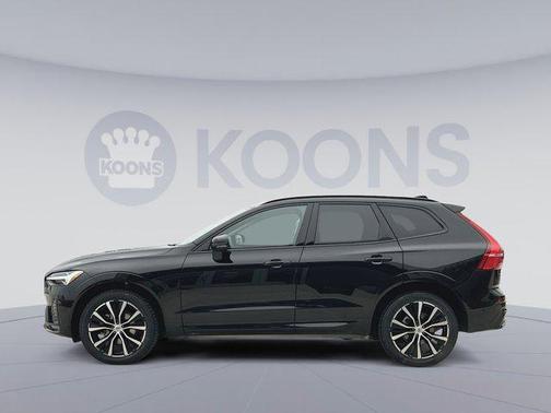 2024 Volvo XC60 B5 Plus Dark Theme