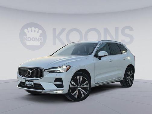 2023 Volvo XC60 B5 Plus Bright Theme