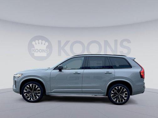 2026 Volvo XC90 B6 Ultra Dark Theme 6-Seater