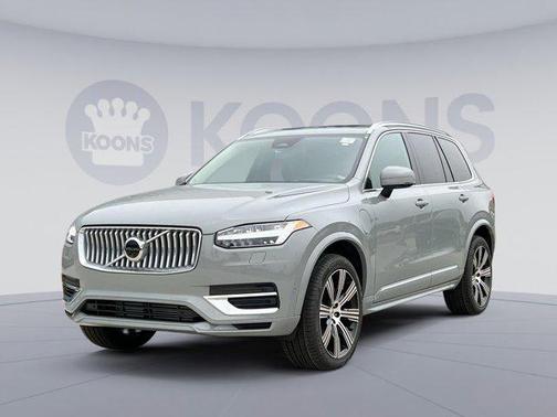 2025 Volvo XC90 Plug-In Hybrid T8 Ultra 6-Seater