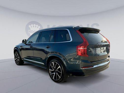 2023 Volvo XC90 B6 Plus 6-Seater