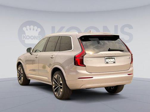 2026 Volvo XC90 B5 Ultra 7-Seater
