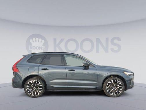 2026 Volvo XC60 B5 Ultra