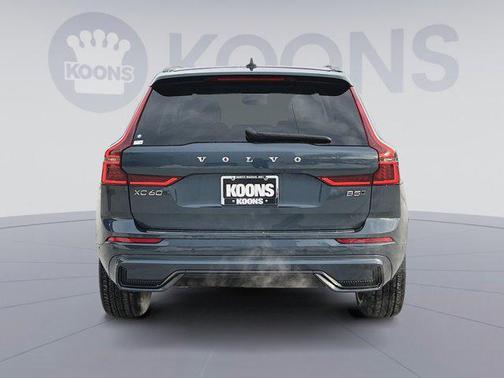 2026 Volvo XC60 B5 Ultra