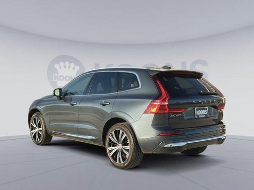 2023 Volvo XC60 B5 Ultimate Bright Theme