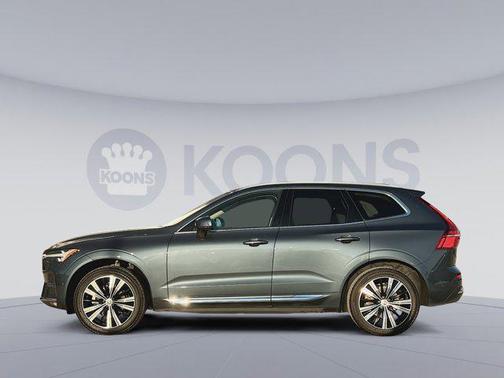 2023 Volvo XC60 B5 Ultimate Bright Theme