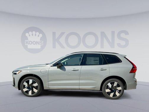 2025 Volvo XC60 Plug-In Hybrid T8 Plus