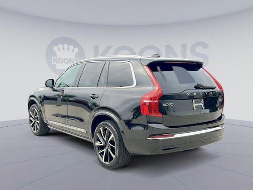 2024 Volvo XC90 B6 Plus Bright Theme 6-Seater