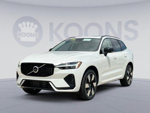 2025 Volvo XC60 Plug-In Hybrid T8 Plus
