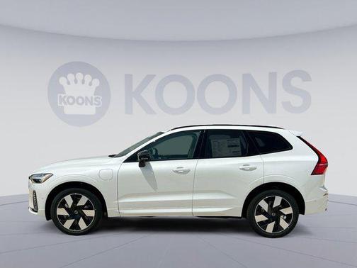 2025 Volvo XC60 Plug-In Hybrid T8 Plus