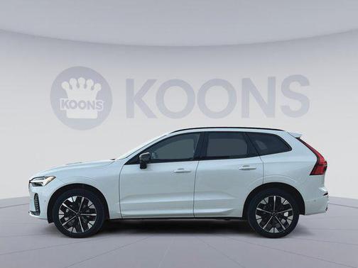 2026 Volvo XC60 B5 Plus