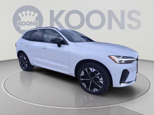 Crystal White Metallic 2026 Volvo XC60 B5 Plus