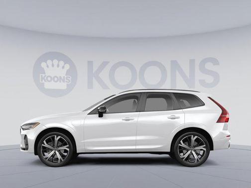 2025 Volvo XC60 Plug-In Hybrid T8 Plus