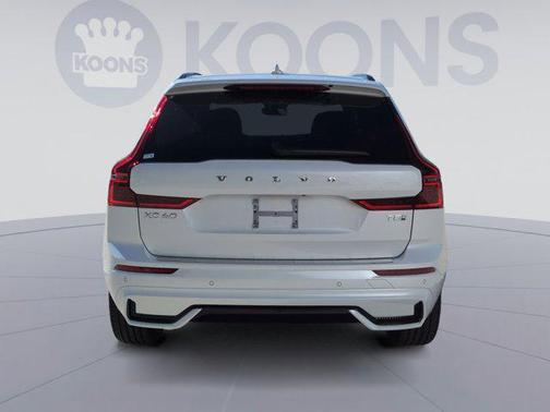 2026 Volvo XC60 Plug-In Hybrid T8 Plus
