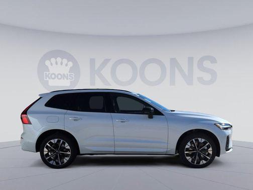 2026 Volvo XC60 Plug-In Hybrid T8 Plus