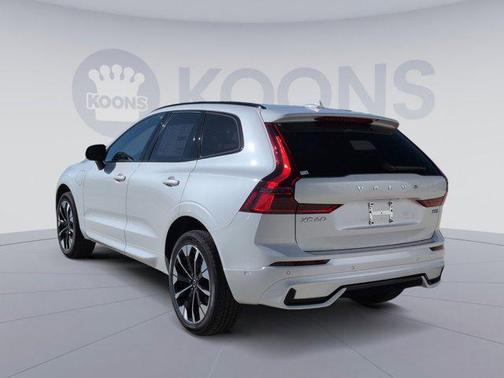 2026 Volvo XC60 Plug-In Hybrid T8 Plus