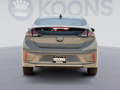 2020 Hyundai IONIQ EV SE