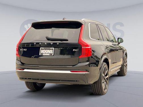 2024 Volvo XC90 B6 Plus Bright Theme 7-Seater