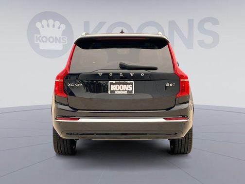 2024 Volvo XC90 B6 Plus Bright Theme 7-Seater