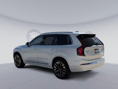 2026 Volvo XC90 B6 Plus 6-Seater